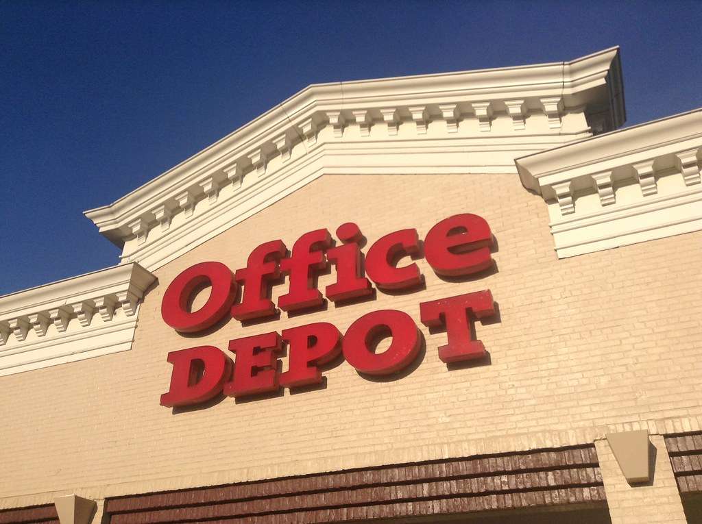 office depot store front image